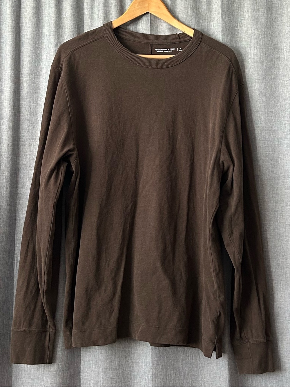 Abercrombie & Fitch Long Sleeve Crewneck